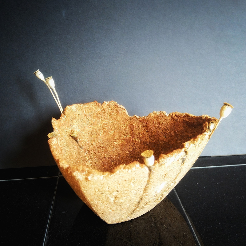 Schale aus Papier