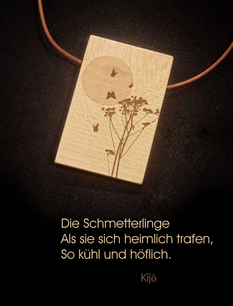 Anhänger aus Holz